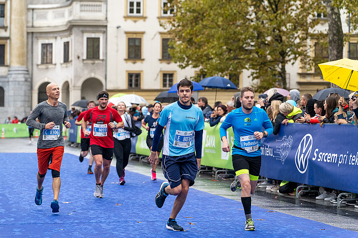 Nedelja, 23. oktober 2022, 42, 21 in 10 km