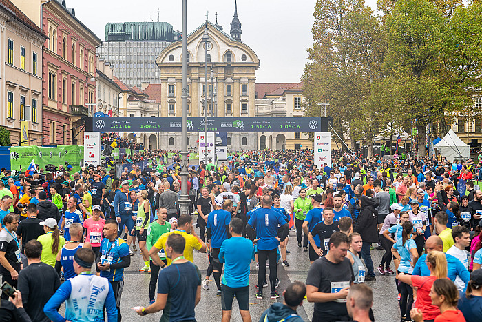 Nedelja, 23. oktober 2022, 42, 21 in 10 km