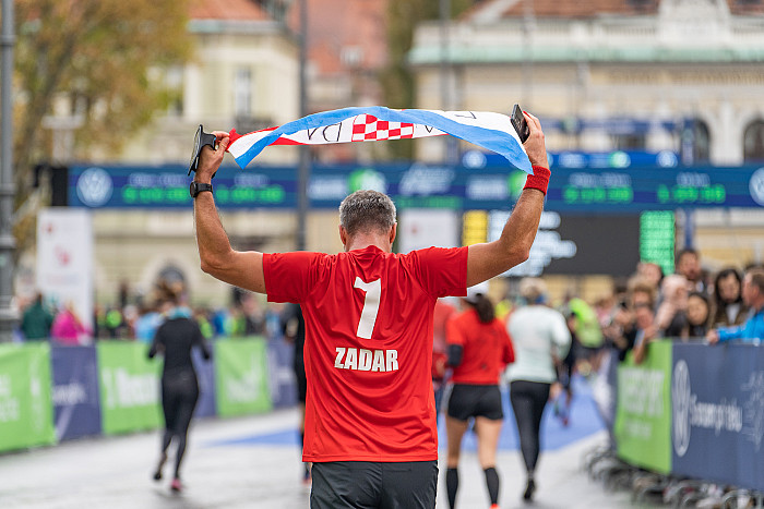 Nedelja, 23. oktober 2022, 42, 21 in 10 km