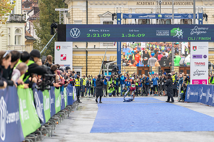 Nedelja, 23. oktober 2022, 42, 21 in 10 km