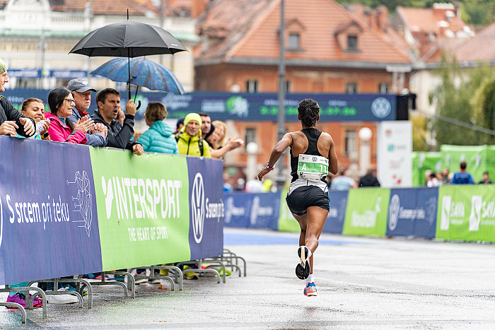 Nedelja, 23. oktober 2022, 42, 21 in 10 km