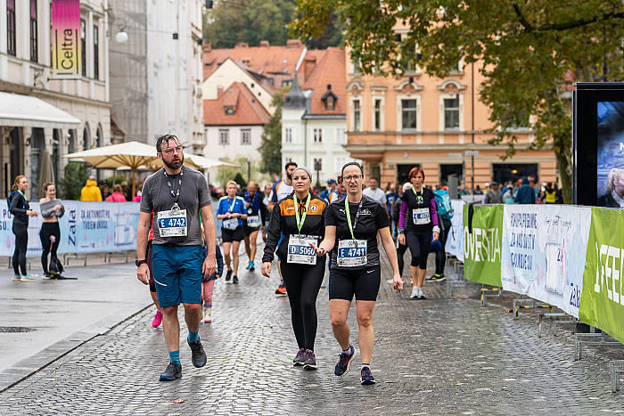 Nedelja, 23. oktober 2022, 42, 21 in 10 km